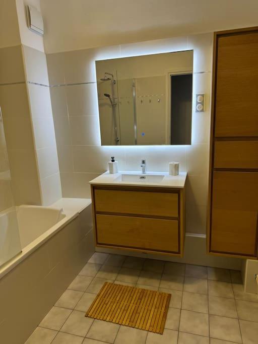Apartament Le Tiki De Notre-Dame - Duplex Vue Cathedrale Boulogne-sur-Mer Zewnętrze zdjęcie